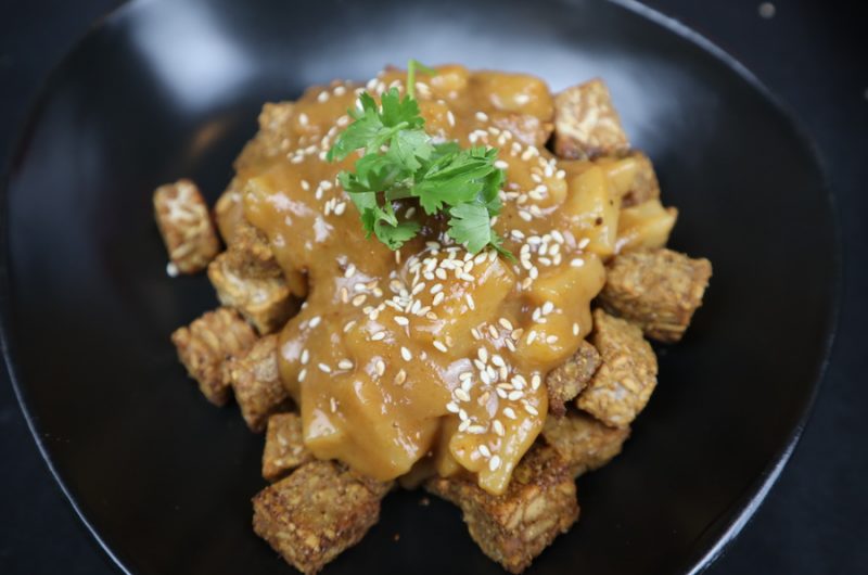Satay Tempeh Cubes with Pineapple